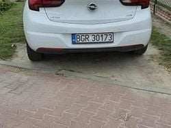 Biały Używany 2017 Opel Astra Hatchback | 29 000 zł (Dobra cena)