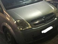 Srebrny Używany 2003 Opel Meriva Minivan | 4700 zł