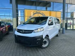 Biały Używany 2023 Opel Vivaro Van | 149 900 zł