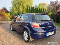 Granatowy Używany 2011 Opel Astra Hatchback | 15 000 zł (Super Cena)