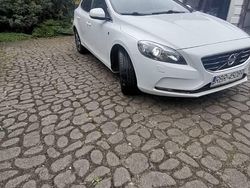 Biały Używany 2015 Volvo V40 Kombi | 56 000 zł