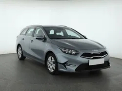 Srebrny Używany 2021 Kia Ceed 2 Kombi | 73 999 zł (Uczciwa cena)