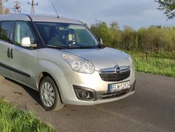 Srebrny Używany 2015 Opel Combo Minivan | 19 800 zł (Dobra cena)