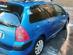 Niebieski Używany 2005 Peugeot 307 Kombi | 2990 zł