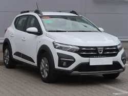 Biały Używany 2022 Dacia Sandero Hatchback | 53 999 zł (Uczciwa cena)