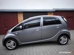 Szary Używany 2011 Mitsubishi i-MiEV Hatchback | 16 200 zł