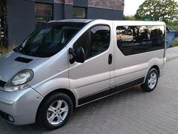 Srebrny Używany 2005 Renault Trafic Van | 22 900 zł