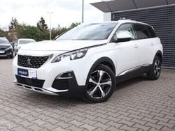 Biały Używany 2018 Peugeot 5008 Allure+ Minivan | 94 990 zł