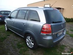 Grafitowy Używany 2007 Opel Zafira Cosmo Minivan | 17 800 zł (Uczciwa cena)