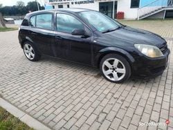 Czarny Używany 2004 Opel Astra Hatchback | 5500 zł (Dobra cena)