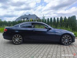 Granatowy Używany 2007 BMW 330 Coupe | 29 500 zł (Uczciwa cena)