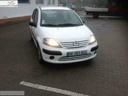 Biały Używany 2006 Citroën C3 Hatchback | 15 300 zł