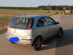 Srebrny Używany 2005 Opel Corsa Sport Hatchback | 4300 zł (Dobra cena)