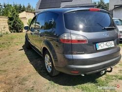 Zielony Używany 2010 Ford S-MAX S Minivan | 22 000 zł