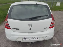 Biały Używany 2009 Dacia Sandero Hatchback | 3800 zł (Super Cena)