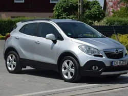 Srebrny Używany 2014 Opel Mokka SUV | 39 900 zł (Uczciwa cena)