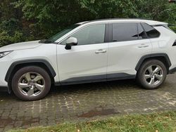 Biały Używany 2021 Toyota RAV4 SUV | 134 000 zł (Drogi)