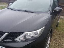Czarny Używany 2014 Nissan Qashqai SUV | 34 000 zł (Uczciwa cena)
