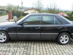 Używany 1991 Mercedes E300 | 27 000 zł