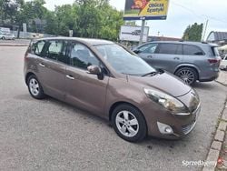 Brązowy Używany 2009 Renault Grand Scénic III Minivan | 17 300 zł (Uczciwa cena)