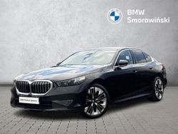 Czarny szafir metalizowany Używany 2023 BMW 530e Comfort Edition Sedan/Limuzyna | 274 900 zł (Uczciwa cena)