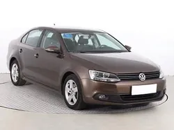Brązowy Używany 2013 VW Jetta Sedan/Limuzyna | 33 999 zł (Drogi)
