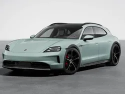 Shade green metallic Używany 2024 Porsche Taycan 4S Cross Turismo Sedan/Limuzyna | 497 200 zł