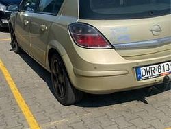 Złoty Używany 2004 Opel Astra Hatchback | 7000 zł (Uczciwa cena)