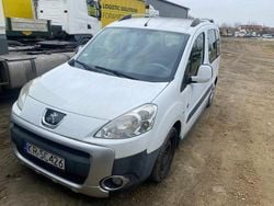 Biały Używany 2011 Peugeot Partner Minivan | 6700 zł (Super Cena)