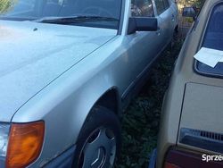 Szary Używany 1986 Mercedes E250 Sedan/Limuzyna | 4500 zł