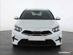 Biały Używany 2024 Kia Ceed 2 Kombi | 89 999 zł (Dobra cena)