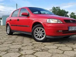 Czerwony Używany 1999 Opel Astra Hatchback | 3900 zł (Dobra cena)