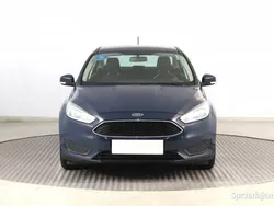 Niebieski Używany 2017 Ford Focus Sedan/Limuzyna | 33 999 zł (Dobra cena)