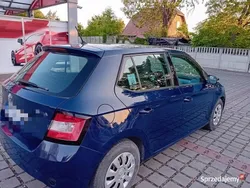 Niebieski Używany 2015 Skoda Fabia Hatchback | 18 300 zł (Uczciwa cena)