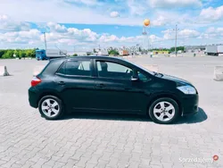 Czarny Używany 2010 Toyota Auris Hatchback | 22 800 zł (Uczciwa cena)