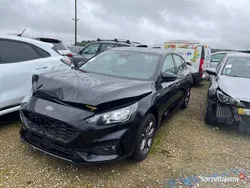 Czarny Używany 2021 Ford Focus ST-Line Hatchback | 30 600 zł