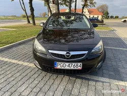Czarny Używany 2010 Opel Astra Hatchback | 19 999 zł (Uczciwa cena)