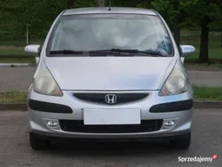 Srebrny Używany 2006 Honda Jazz Hatchback | 11 999 zł (Uczciwa cena)