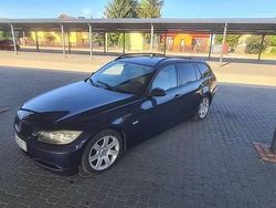 Granatowy Używany 2005 BMW 320 Kombi | 11 200 zł (Uczciwa cena)