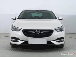 Biały Używany 2017 Opel Insignia Hatchback | 64 999 zł
