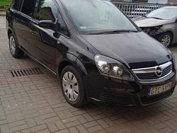 Czarny Używany 2006 Opel Zafira Minivan | 10 500 zł (Drogi)
