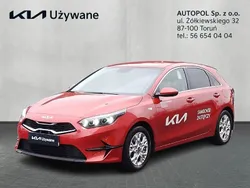 Czerwony (metalik) Używany 2023 Kia Ceed 2 Hatchback | 76 900 zł (Dobra cena)
