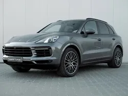Szary Używany 2019 Porsche Cayenne SUV | 239 900 zł (Uczciwa cena)