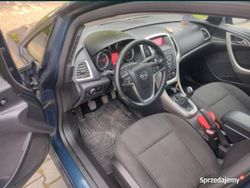 Używany 2011 Opel Astra | 9900 zł (Drogi)