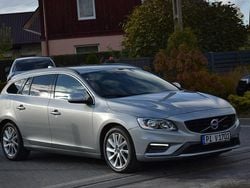 Srebrny (metalik) Używany 2013 Volvo V60 Kombi | 23 900 zł (Dobra cena)