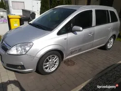 Srebrny Używany 2007 Opel Zafira Minivan | 12 500 zł (Dość drogi)
