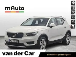 Biały Używany 2022 Volvo XC40 Momentum SUV | 119 900 zł (Uczciwa cena)