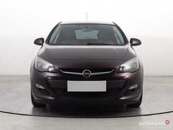 Brązowy Używany 2014 Opel Astra Hatchback | 24 999 zł (Uczciwa cena)
