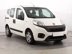 Biały Używany 2019 Fiat Qubo Trekking Minivan | 27 999 zł