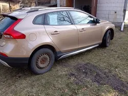 Używany 2013 Volvo V40 CC Kombi | 48 000 zł (Uczciwa cena)